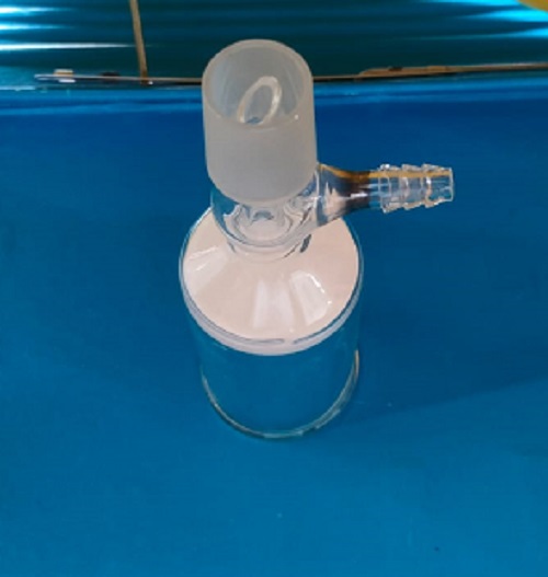 Sintered Buchner Funnel with cone and vacuum connection